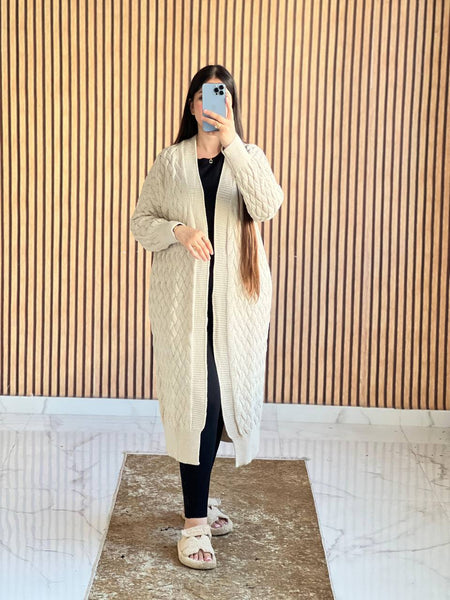 Cardigan femme long en tricot – Style chic & confortable