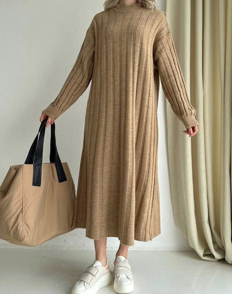 Un Hiver Chaleureux : La Robe Longue en Tricot