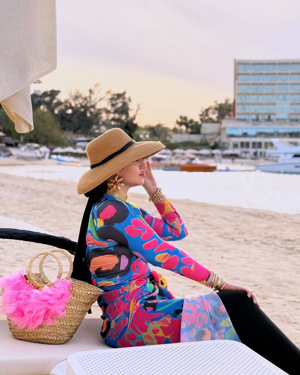 Burkini Élégant à Imprimé Floral – Style Plage Chic & Modeste