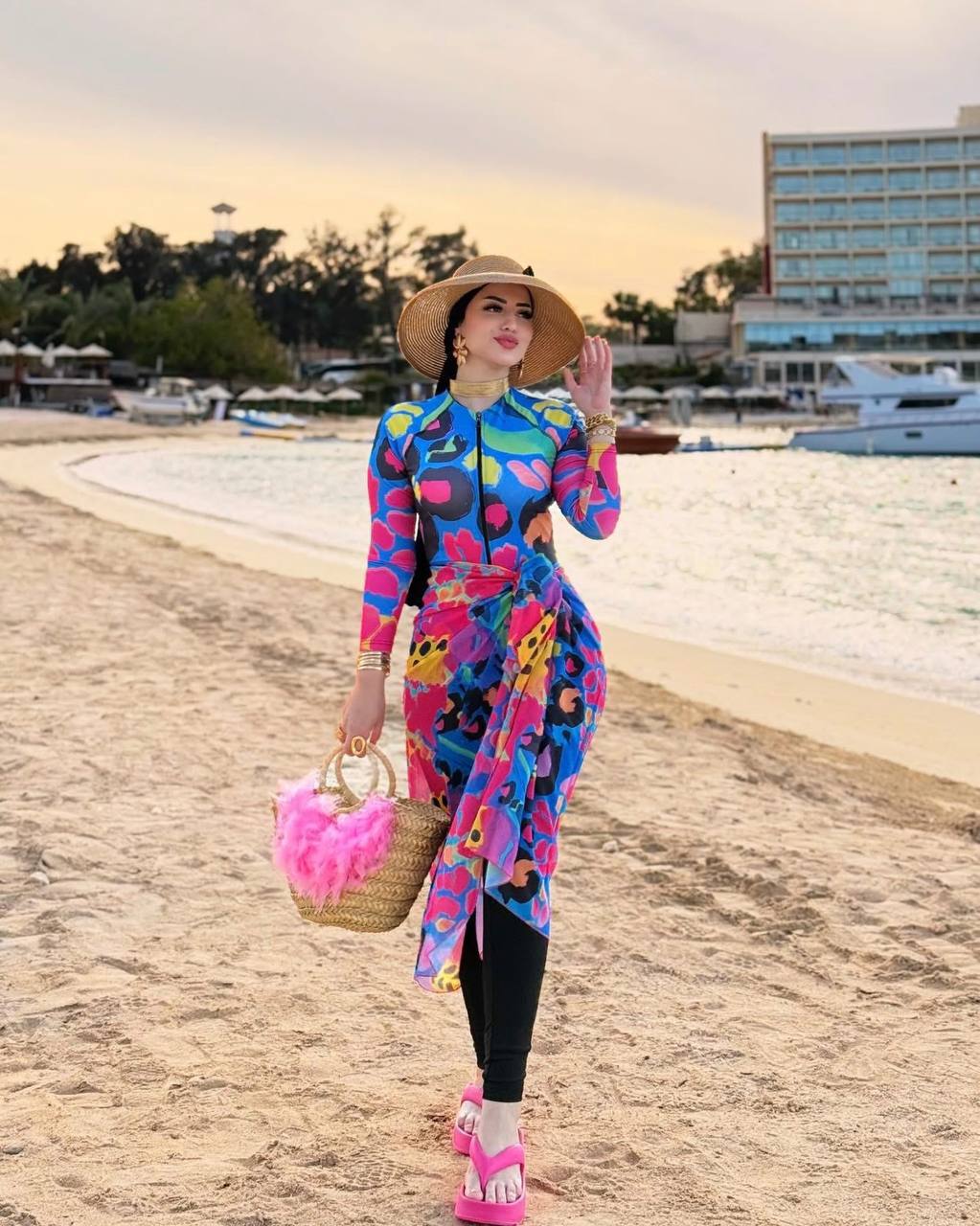Burkini Élégant à Imprimé Floral – Style Plage Chic & Modeste