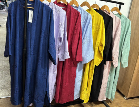 Kimono Long Femme à Motifs Brodés – Tissu Léger et Élégant