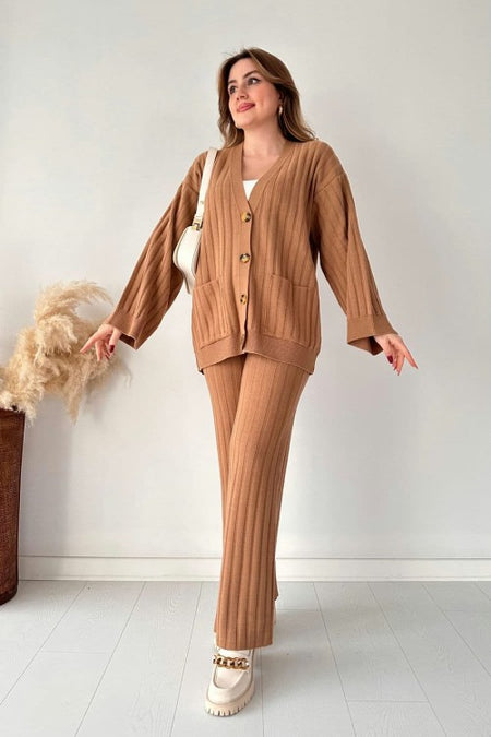 Ensemble Tricoté Chic pour un Style Sophistiqué