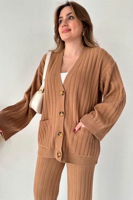 Ensemble Tricoté Chic pour un Style Sophistiqué