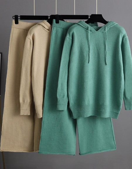 ENSEMBLE FEMME  AVEC CAPUCHE